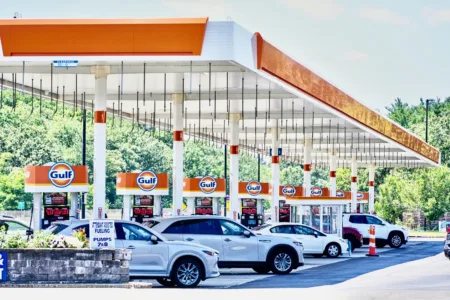 Shoppers might see high oil prices in gas, groceries